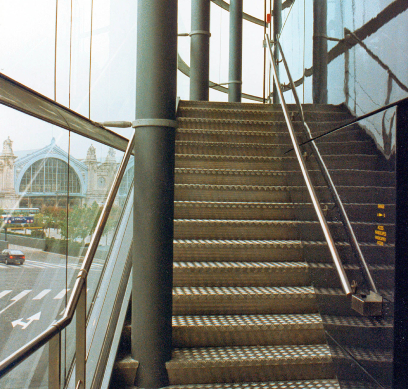 escalier architecte jean nouvel centre congrès tours