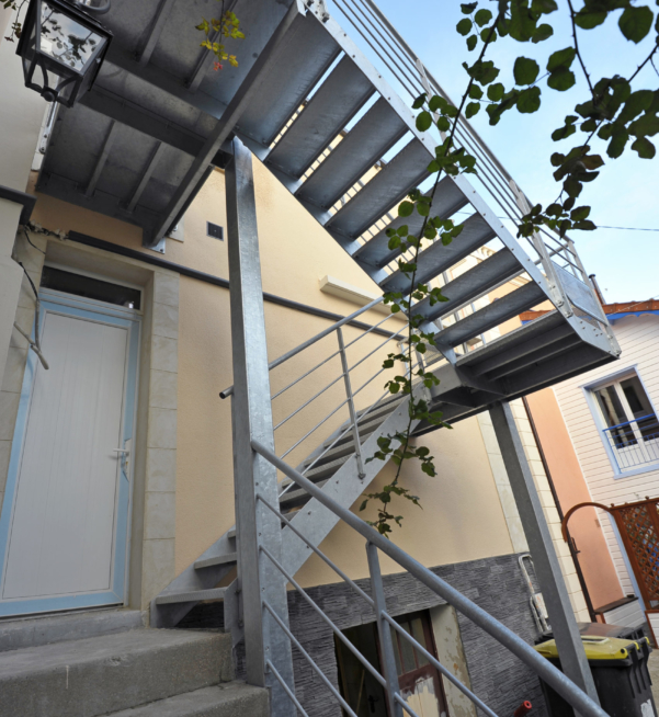 Escalier Ext rieur En Acier Galvanis Sur Mesure