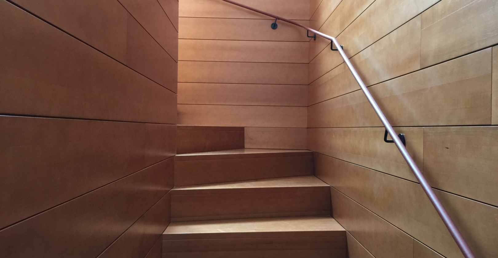 escalier droit acier recouvert de bois paris rinck architecture