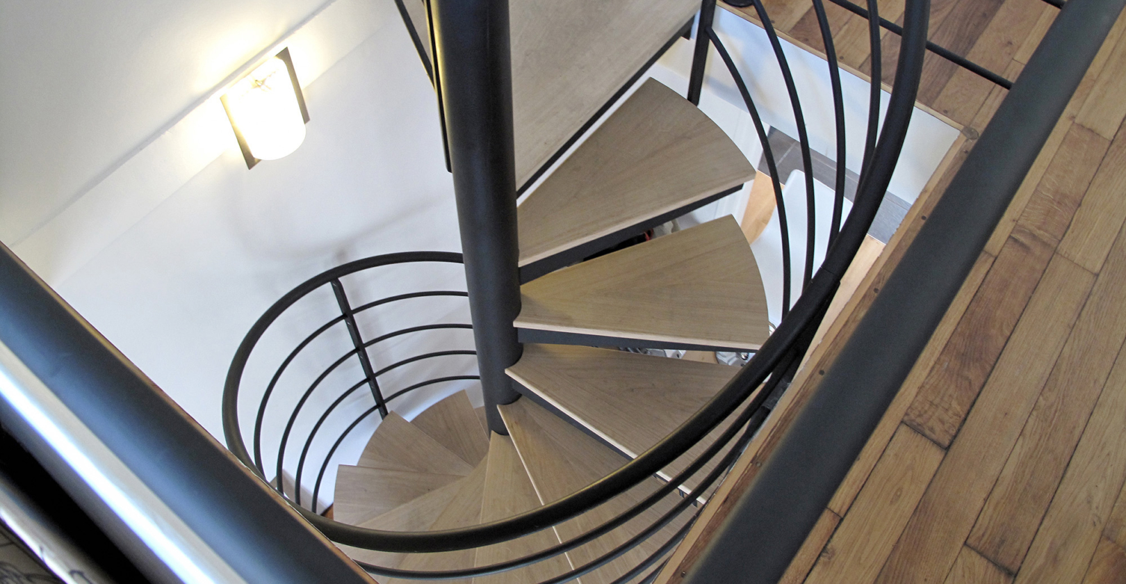 vue dessus escalier spirale sur mesure particulier paris