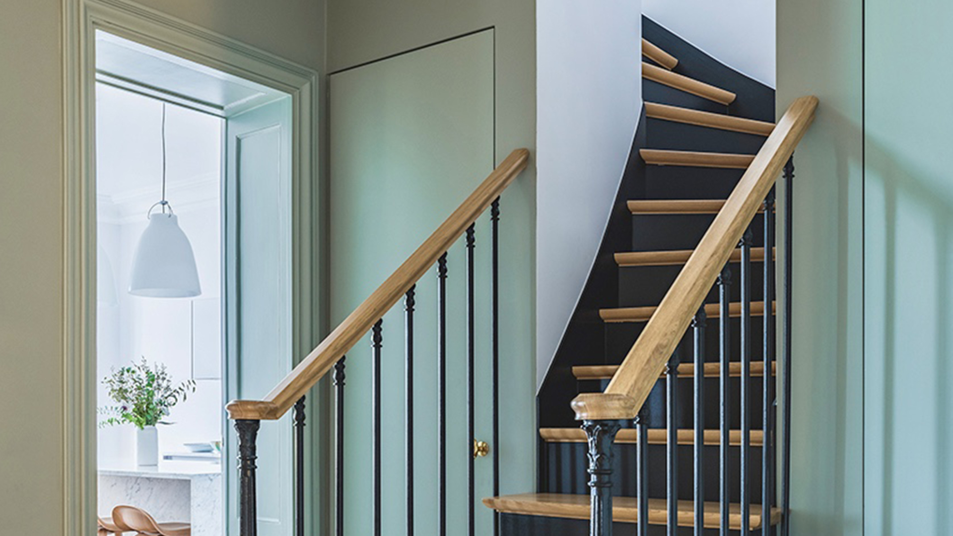 escalier style haussmannien paris sur mesure appartement privé architectes Fanny Prat et Alexandra de Brem